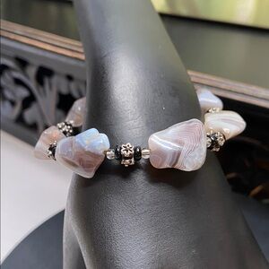 🍇 Agate Bracelet With Polished Gemstone Beads And Silver Tone Accents